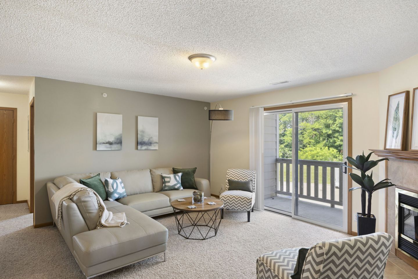 Pebblebrook Apartments Image 2