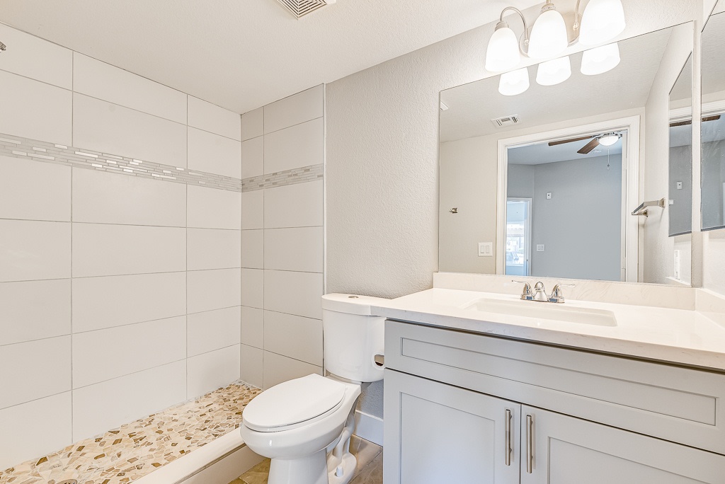 Pinehurst Condominiums Image 15