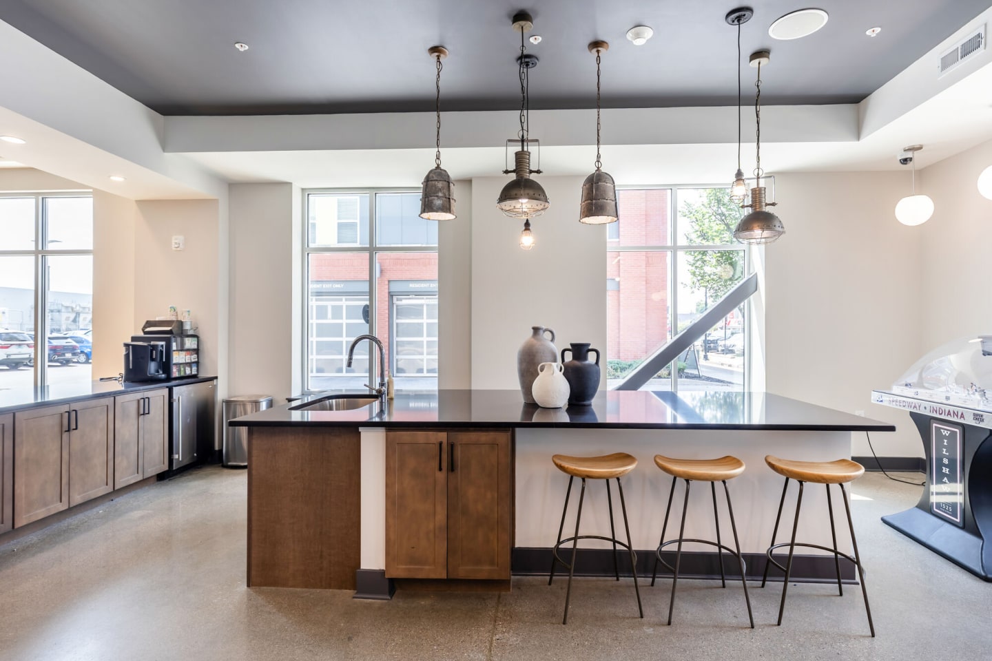 Wilshaw Apartments Image 40