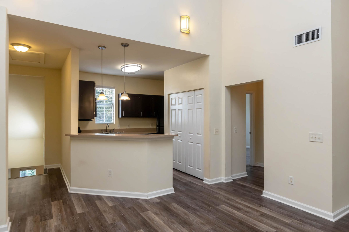 The Lofts at Strickland Glen Image 25