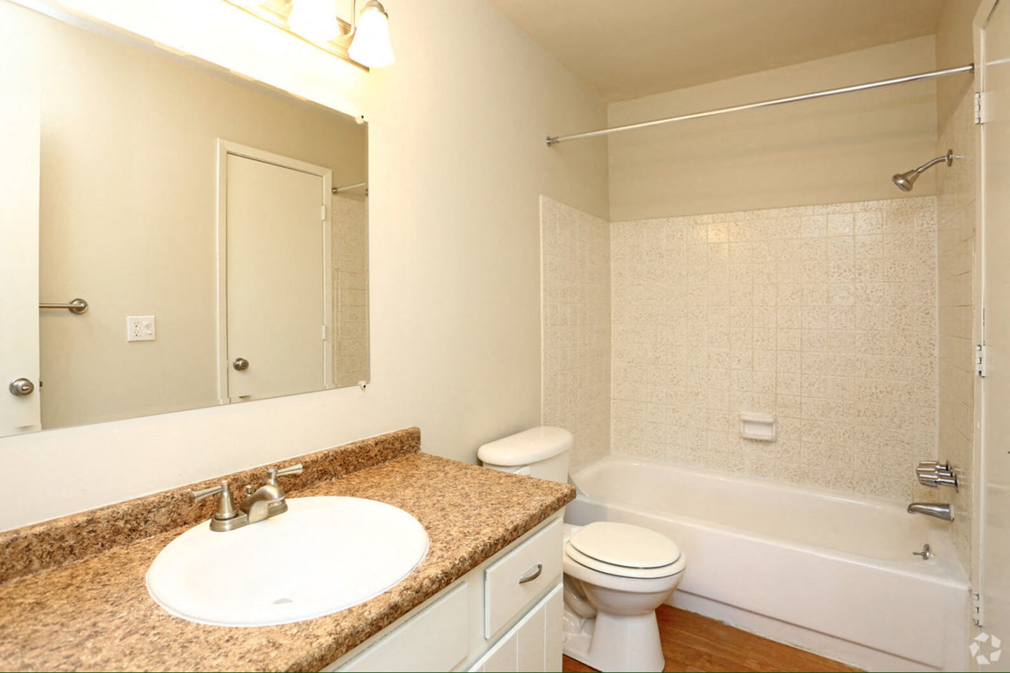 Terrace Garden Townhomes Image 31