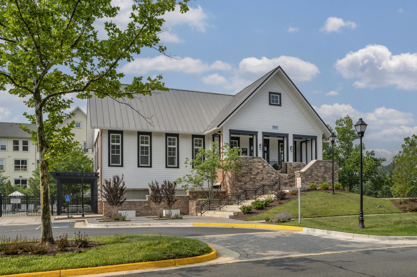 Bell Ashburn Farms Image 23