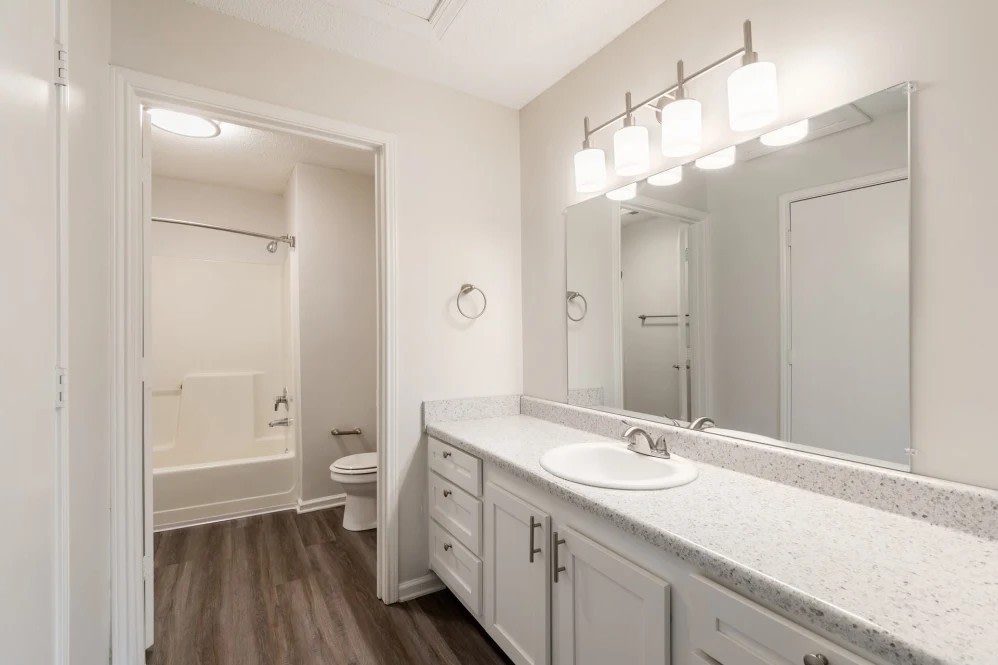 The Pointe at Westland Image 21