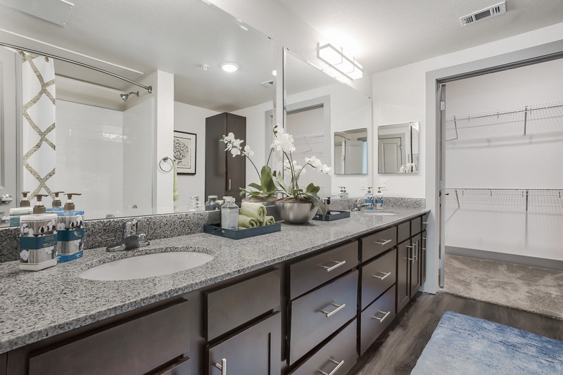 Lakeside Lofts Image 18