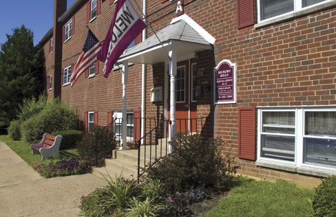 Hickory Hills Apartments Image 16