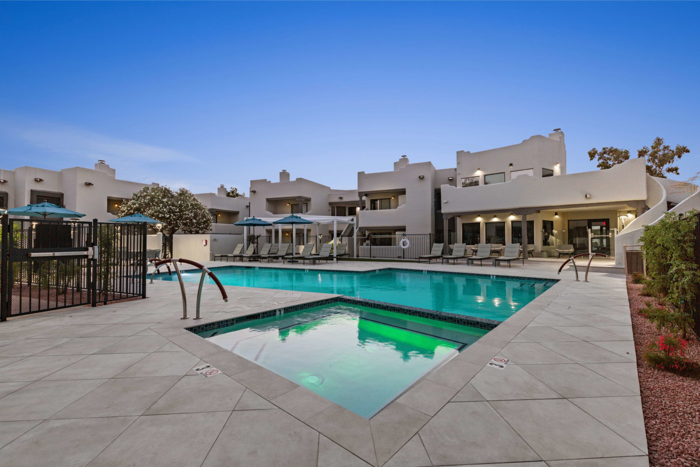 Cortland Scottsdale Mountain Image 20