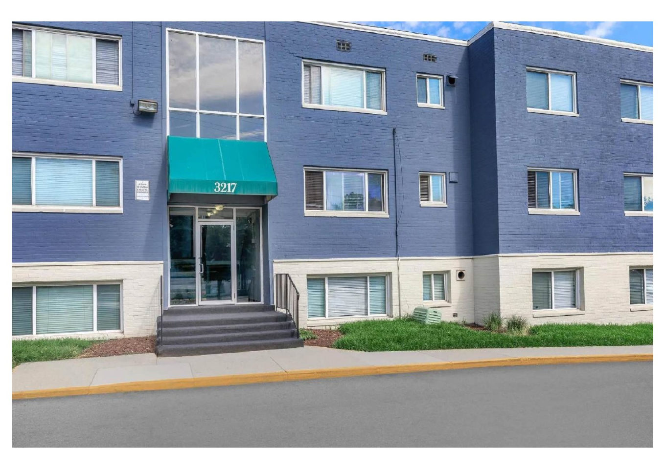 Regency Court Apartments Image 9