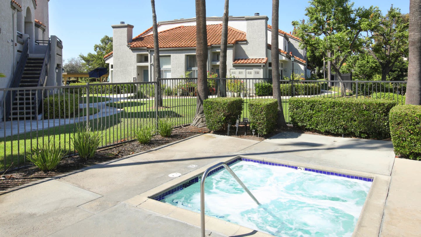 Vista Del Lago Image 36