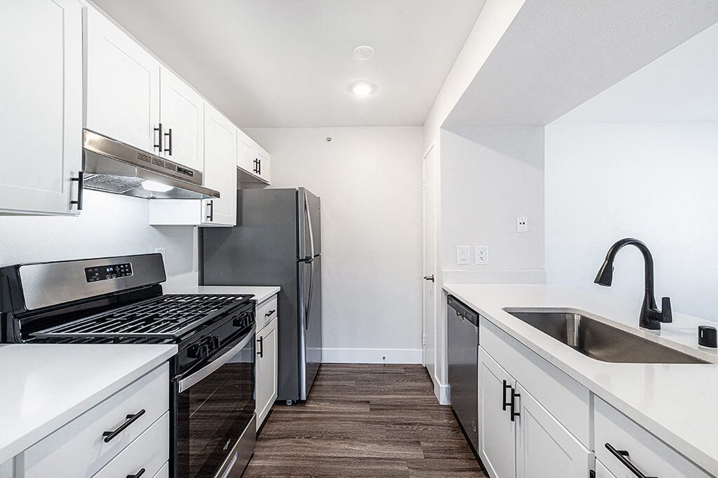 Deerwood Apartments Image 2