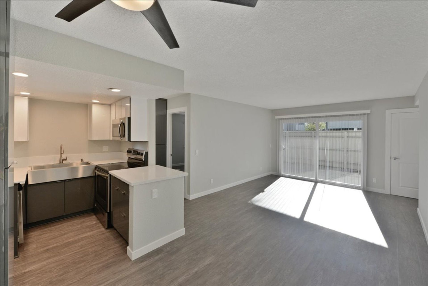 The 3900 Apartment Homes Image 1