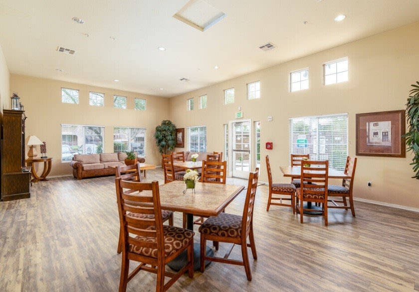 Twin Palm Apartments Image 14