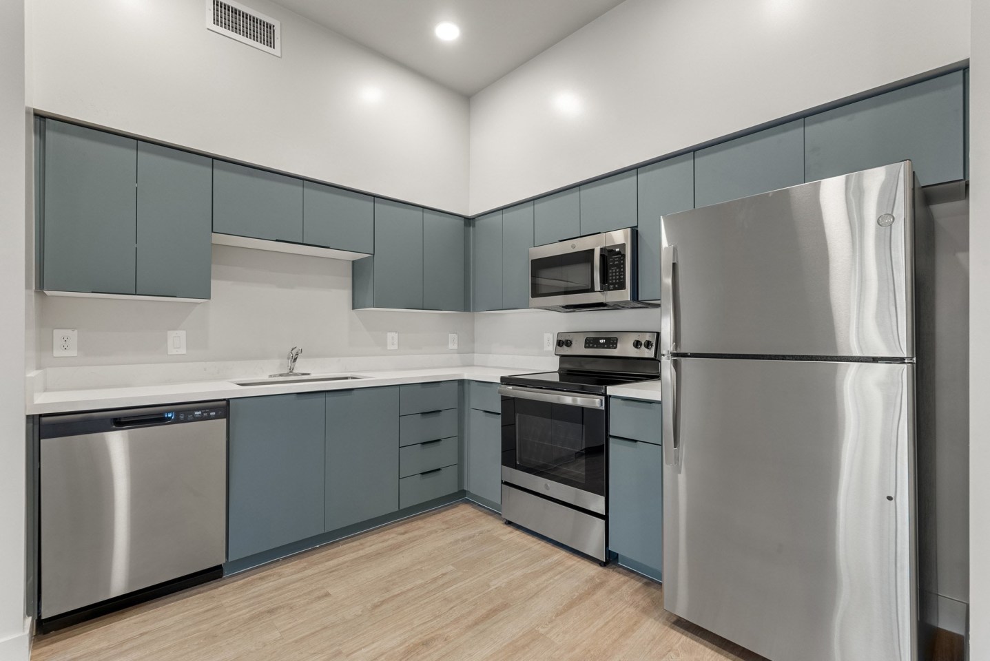 Second Avenue Commons Image 20