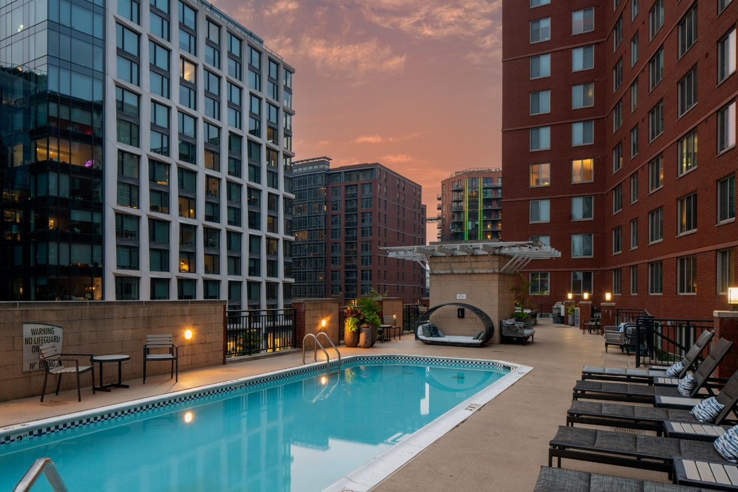 909 Apartments Image 30