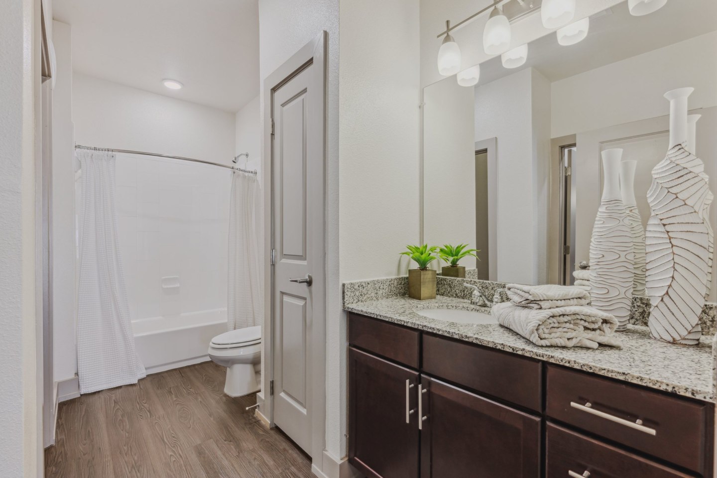 Steelyard Apartments Image 8