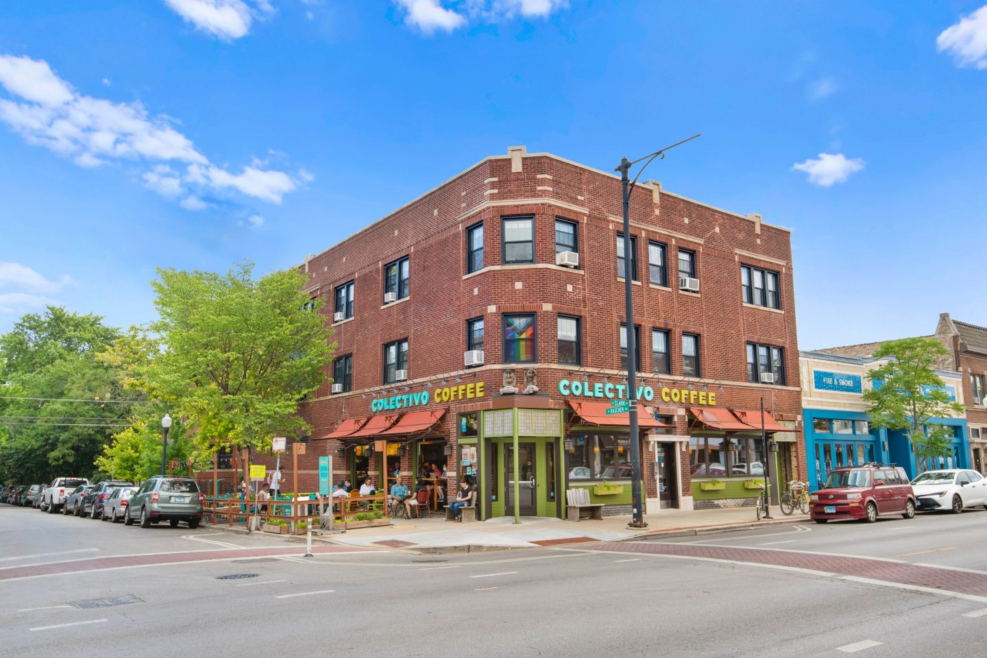5425 N Clark St Image 1