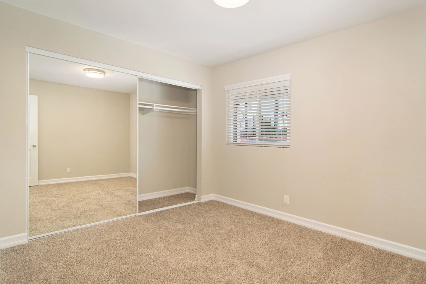 Pacific Cove Image 23