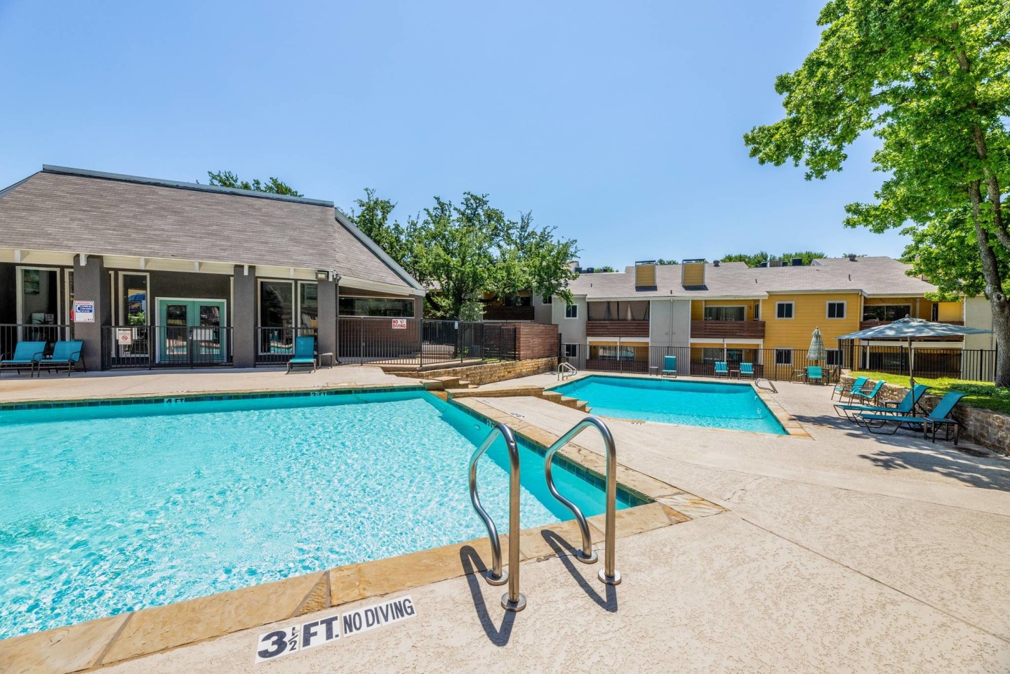 Flintridge Apartment Homes Image 7