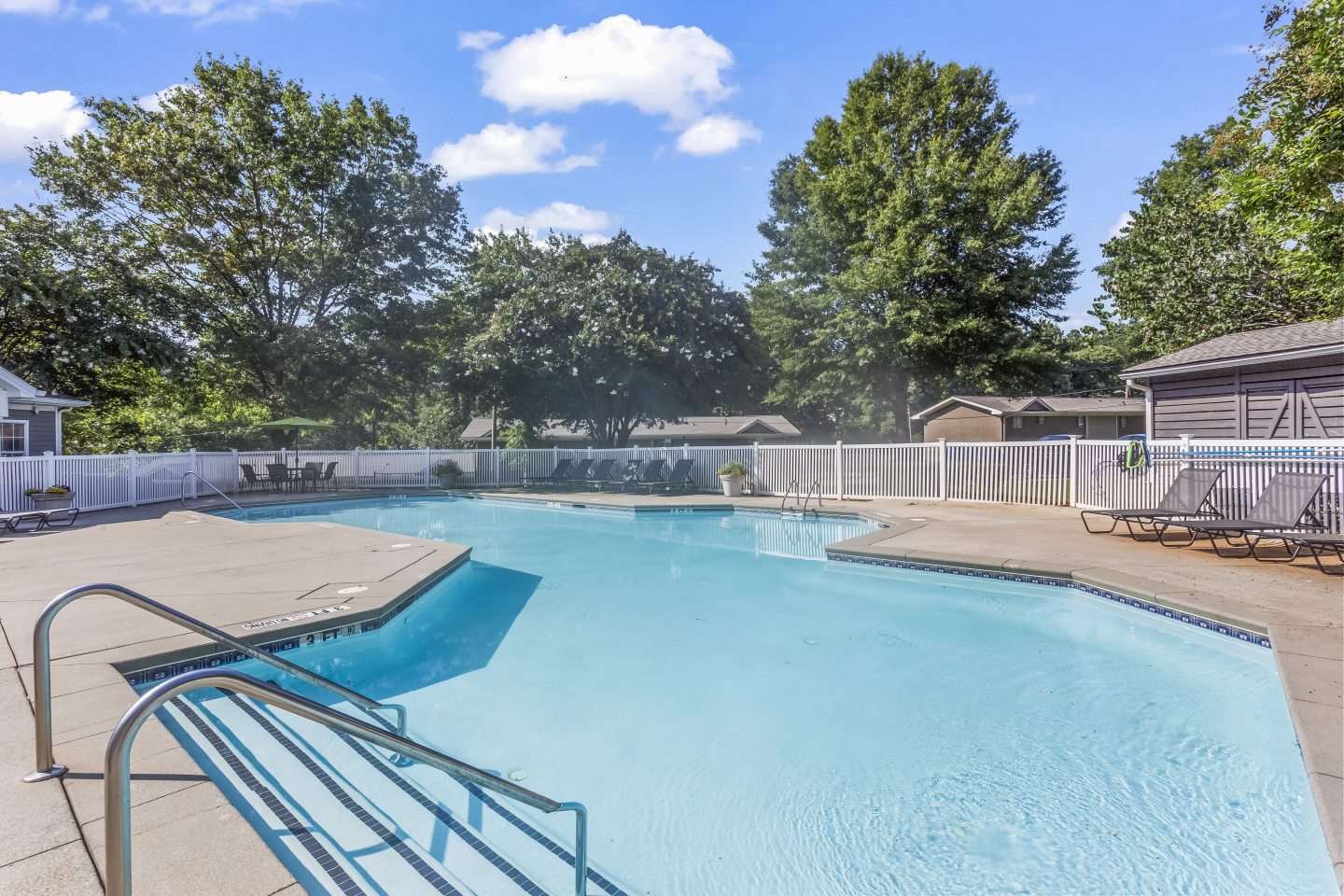 Eastlake Gardens Image 40