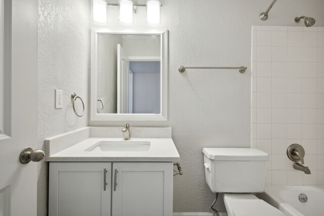 The Residences at Vining Mountain Image 30