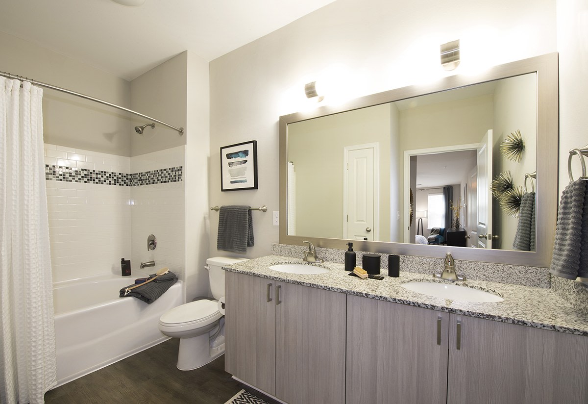 Legacy 521 Apartments Image 37