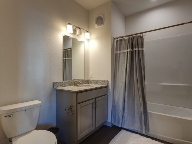 Backwater Cove Apartments Image 16
