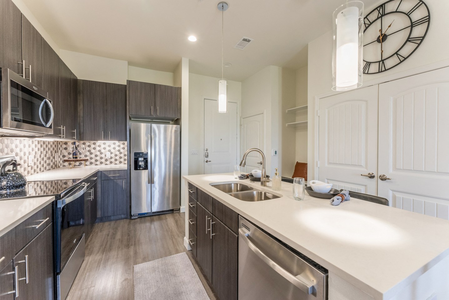 The Residences at 3000 Bardin Image 6