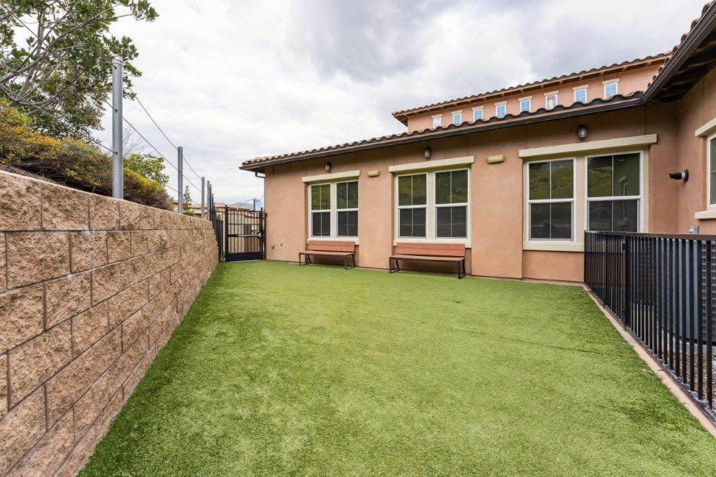 CasaLago Eastlake Image 18