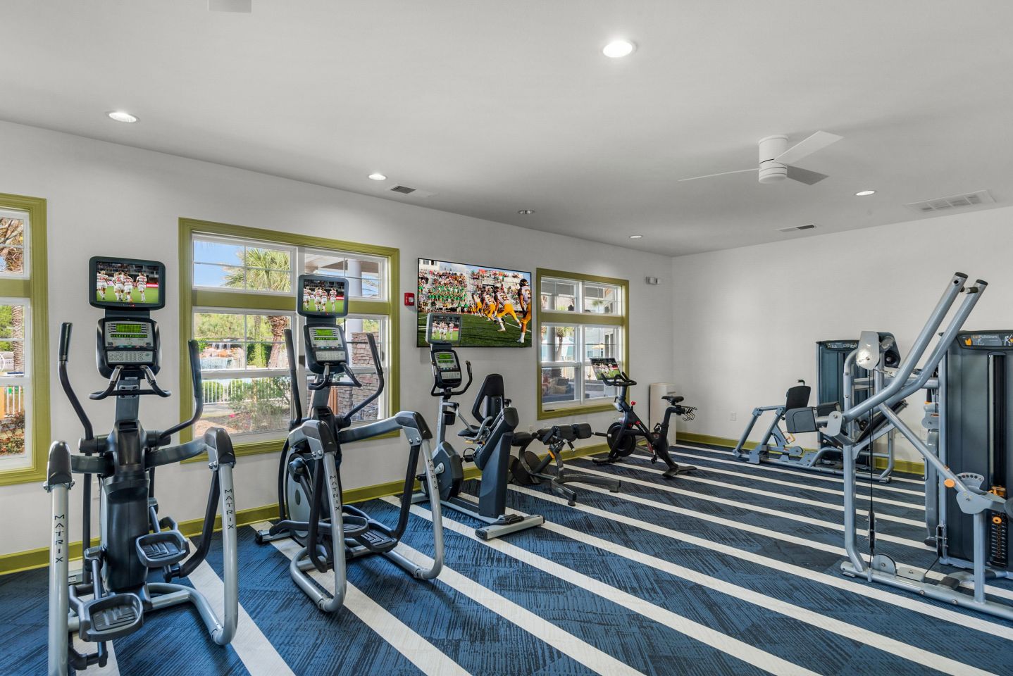 Edgewater Crossings Image 31