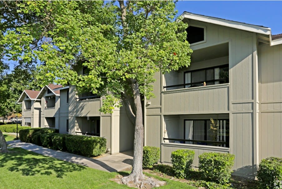 Sunset Ridge Image 1