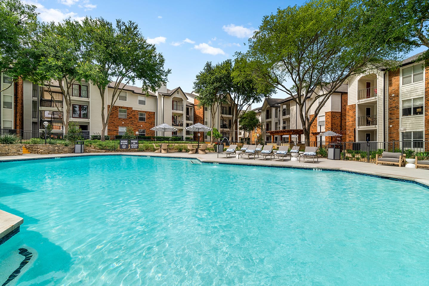 Huntington Glen Apartments Image 15