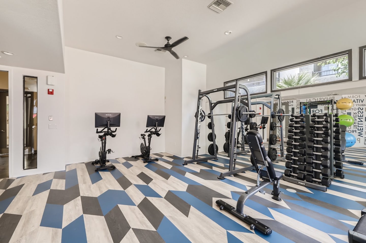 Mandarina Apartment Homes Image 49