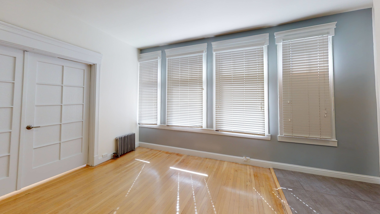 1126 BUSH Image 3
