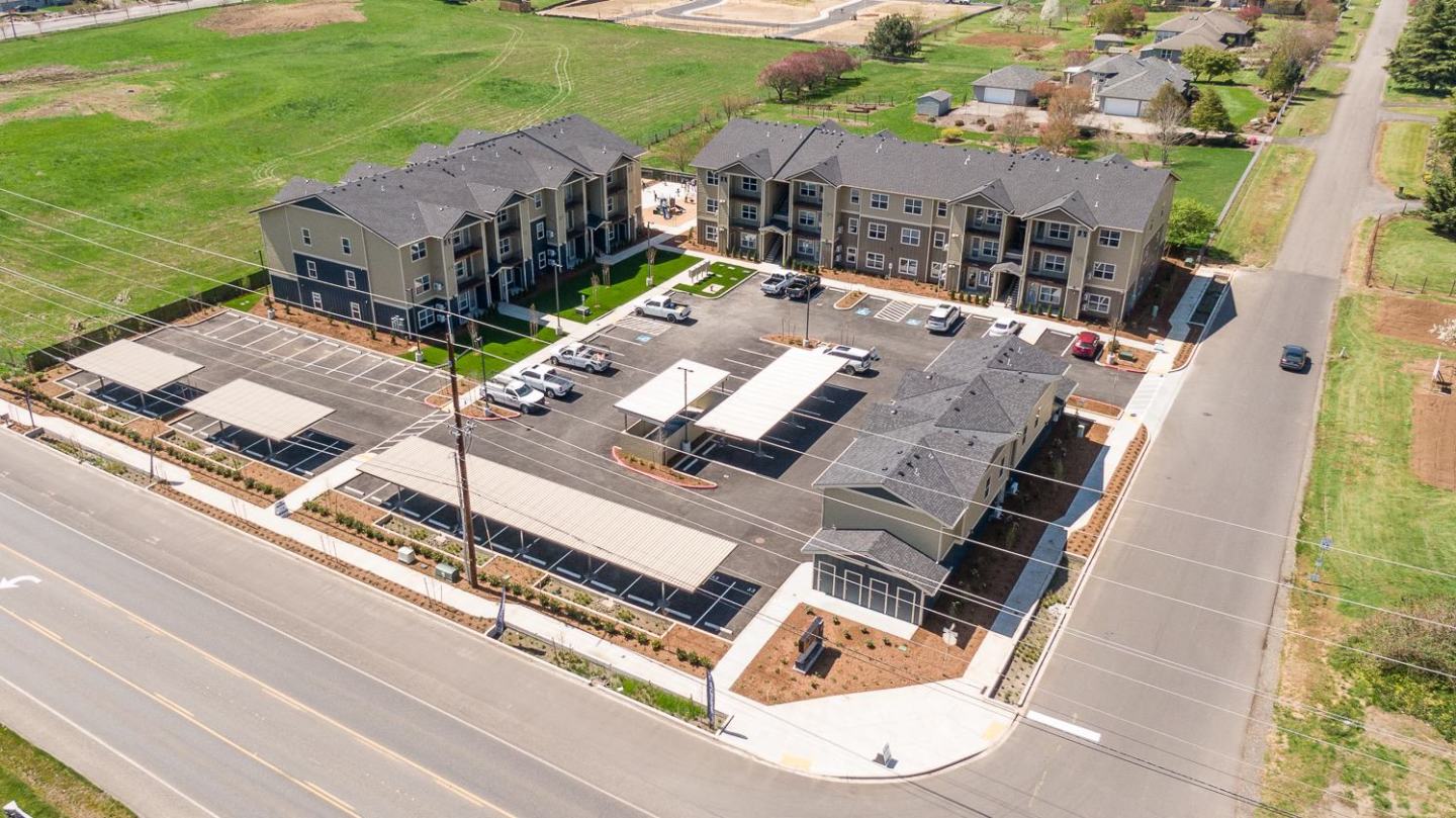 The Jax Apartments Image 9