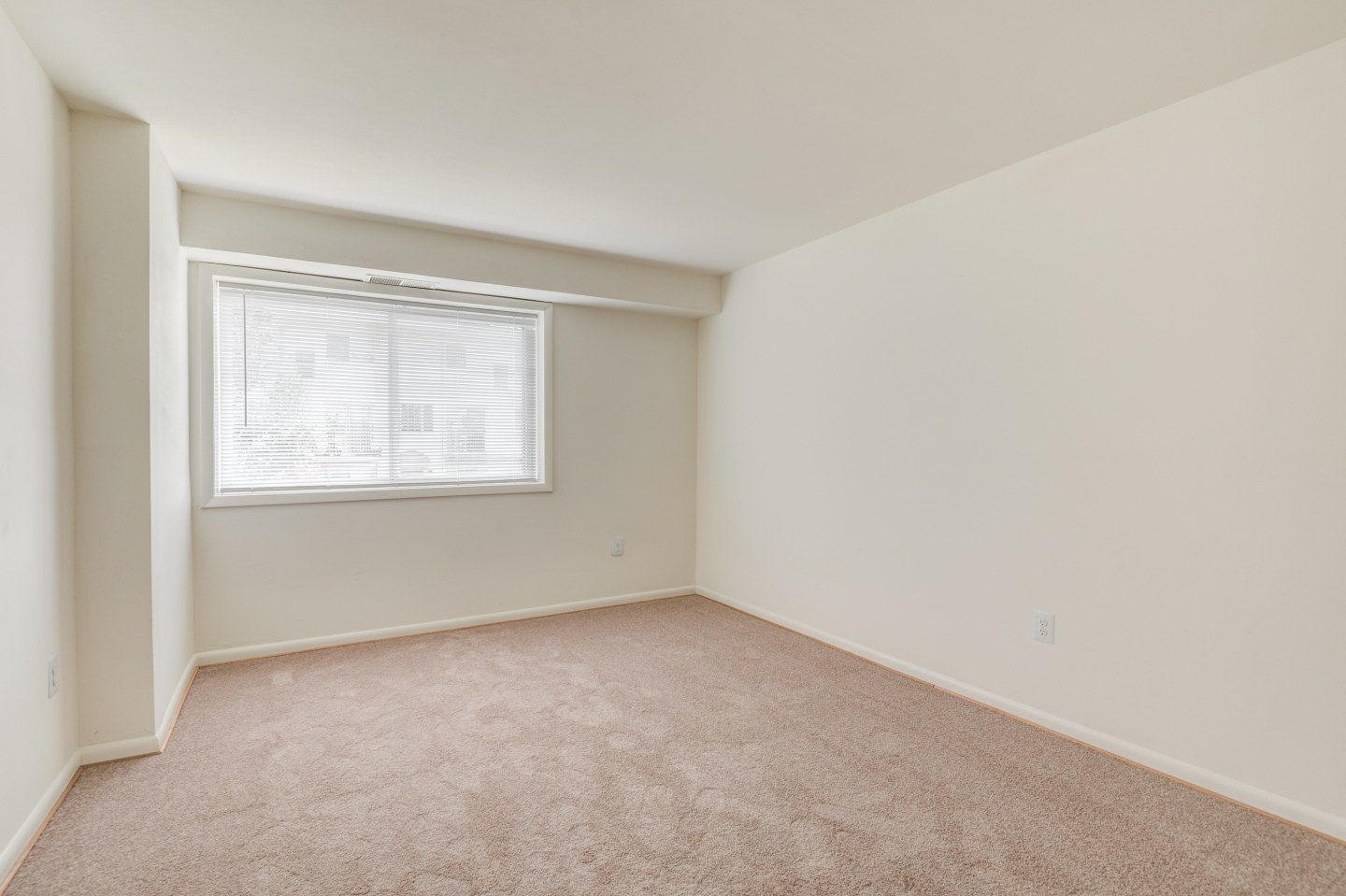 Affordable Housing - Fields of Alexandria Image 25