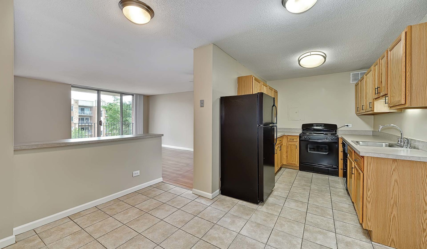 Yorktown Apartments Image 2