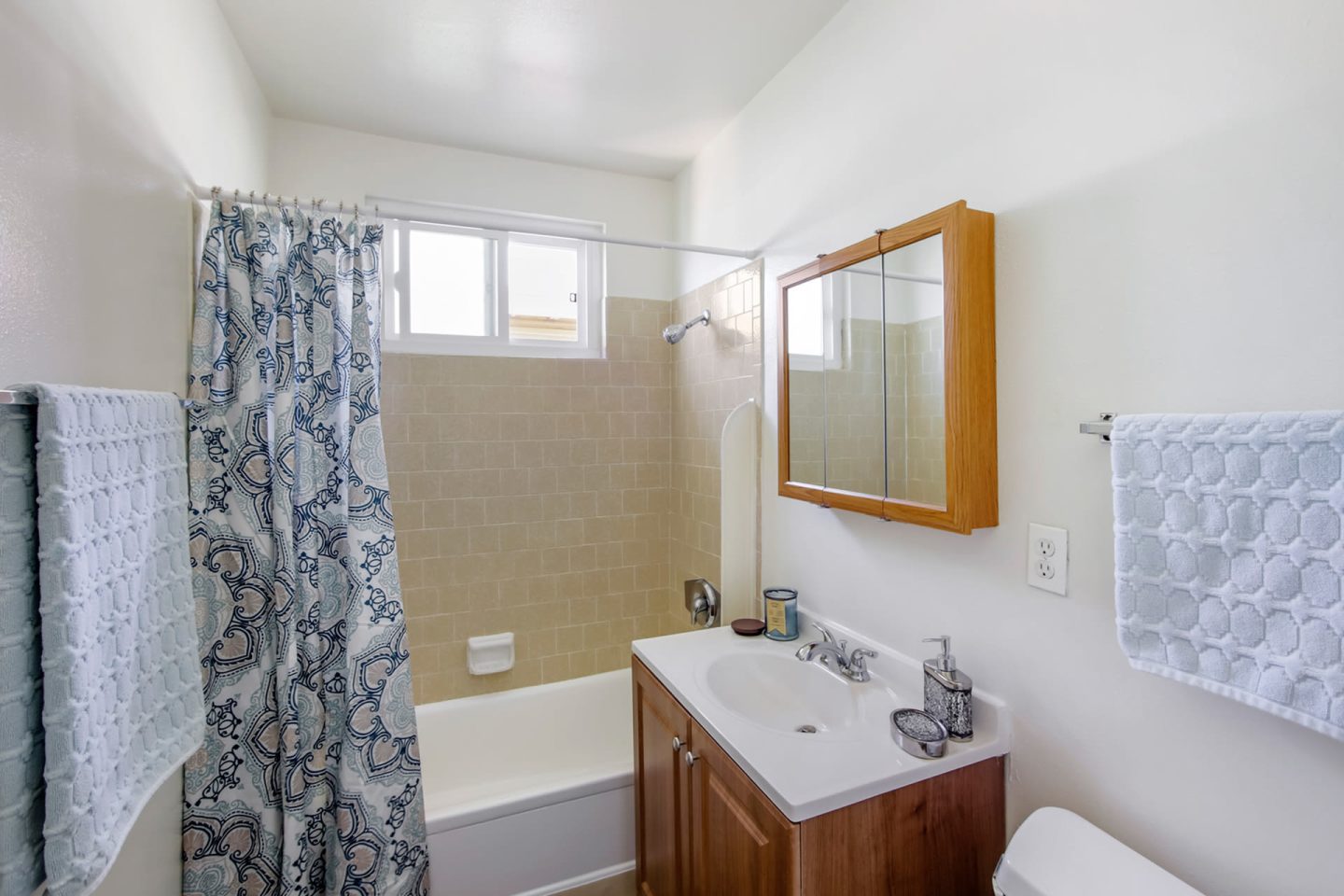 Villa Toscana Apartment Homes Image 12
