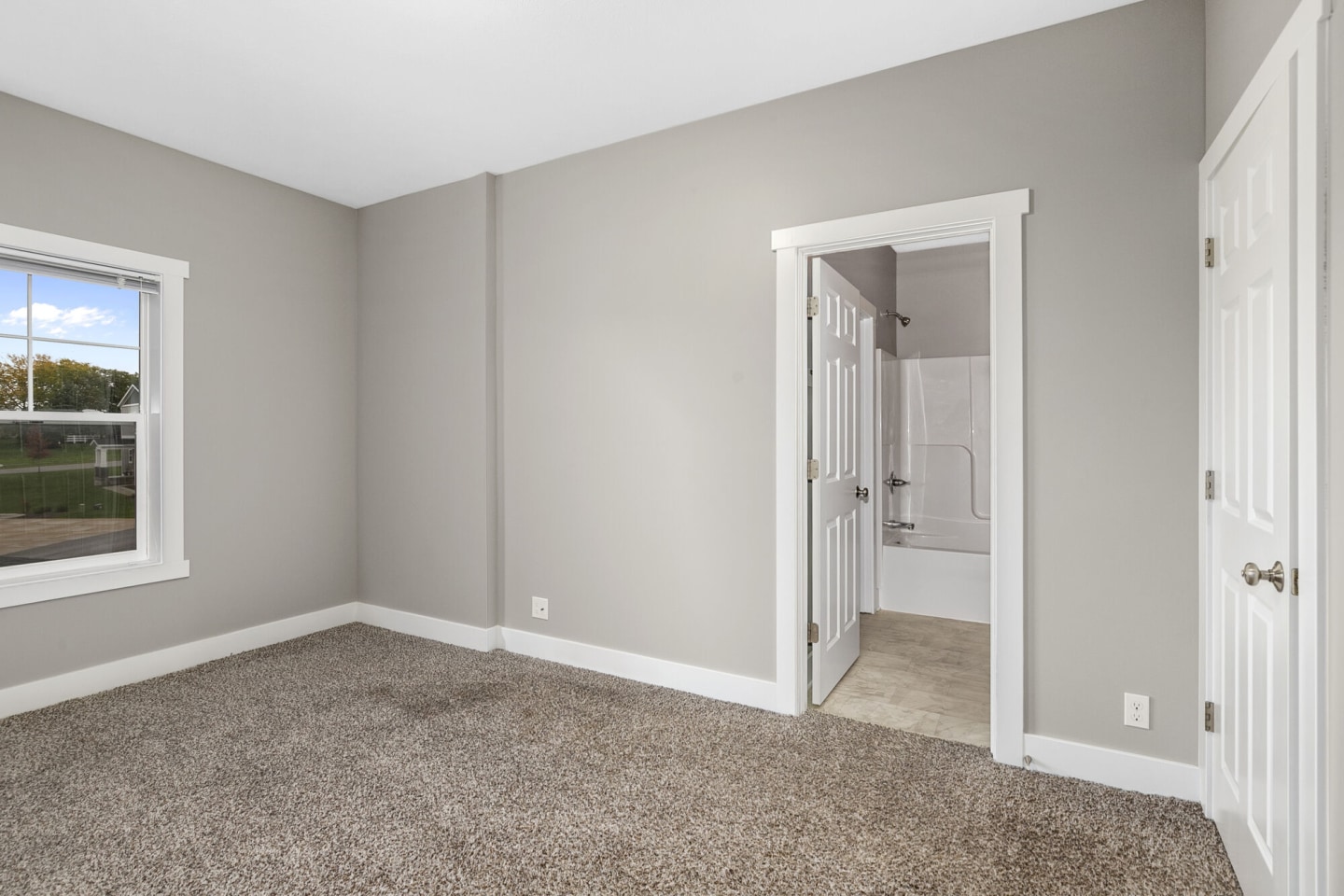 Jamestown Meadows Image 11