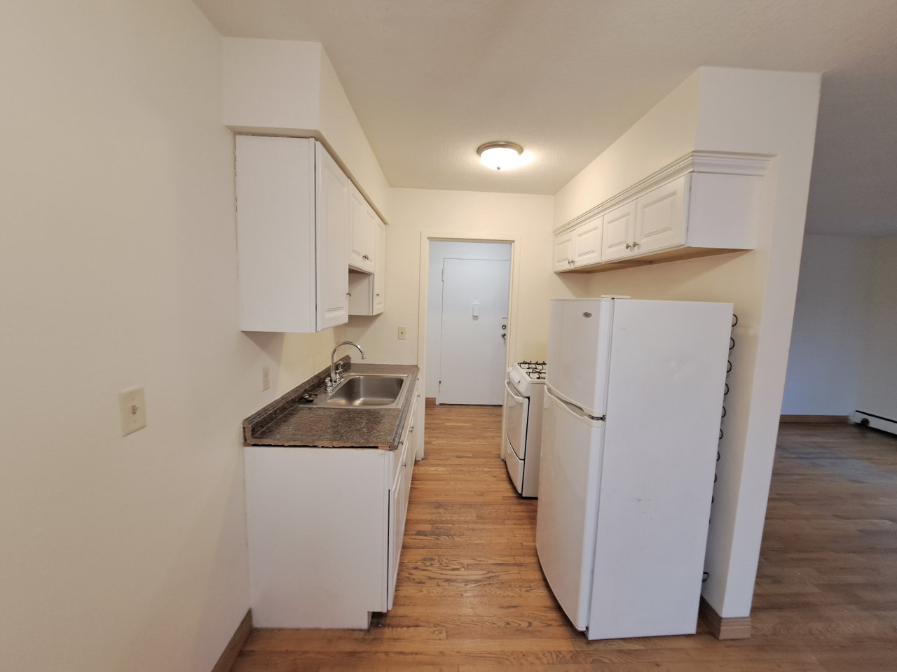 214 Place Apartments Image 1