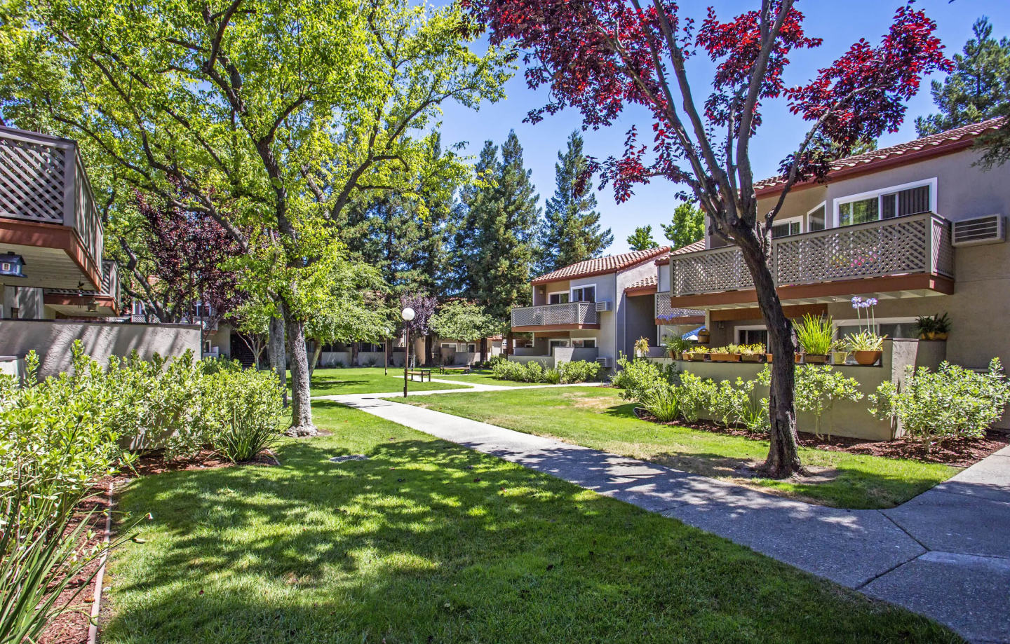 Valley Plaza Villages Image 15
