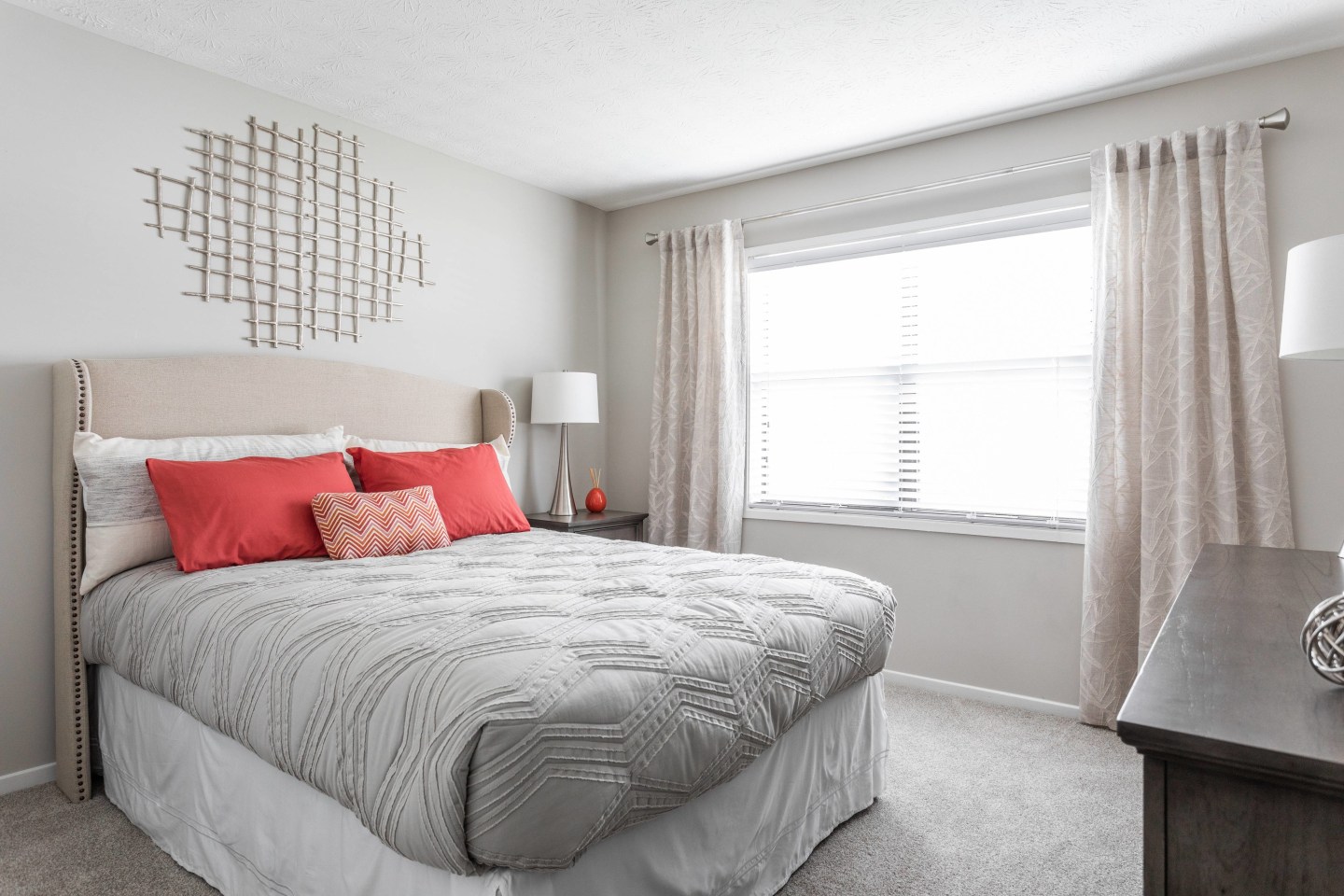 The Pointe at Canyon Ridge Apartments Image 8