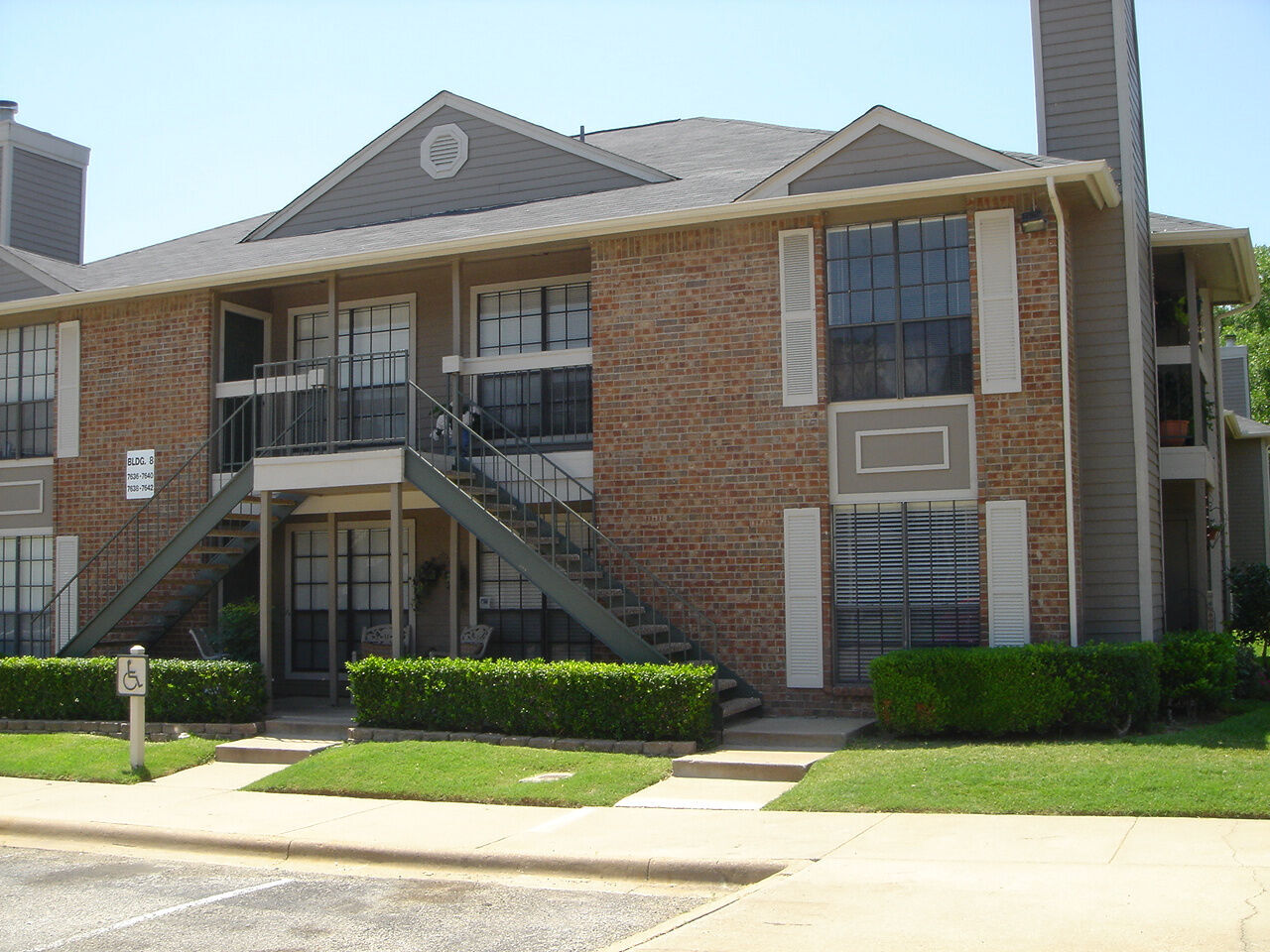 North Hills Place Image 4