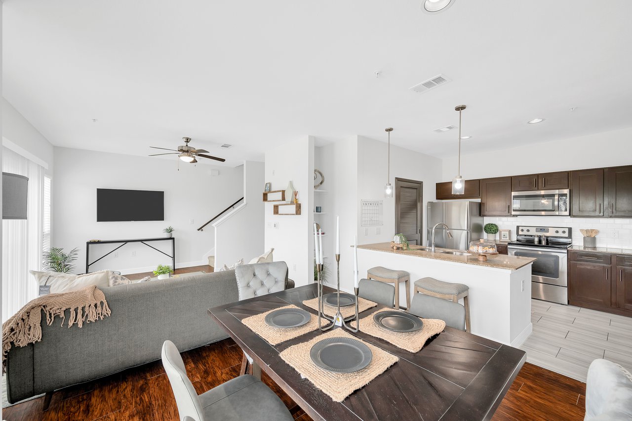 Townhomes at Lake Park Image 5