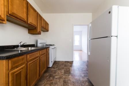 7757 S Peoria Image 3