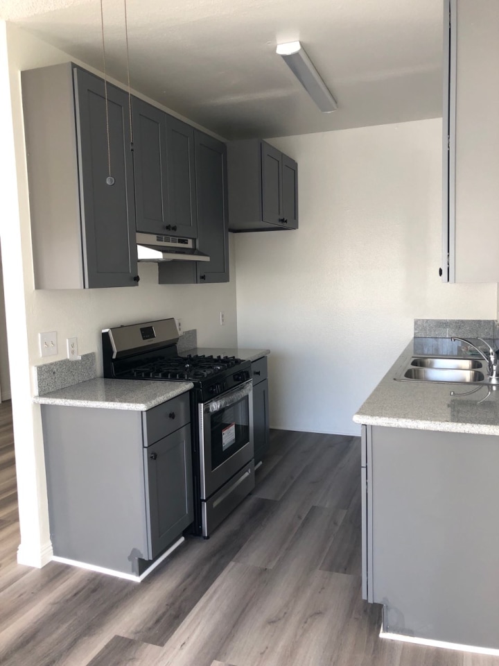 1344 N Serrano Ave Image 3