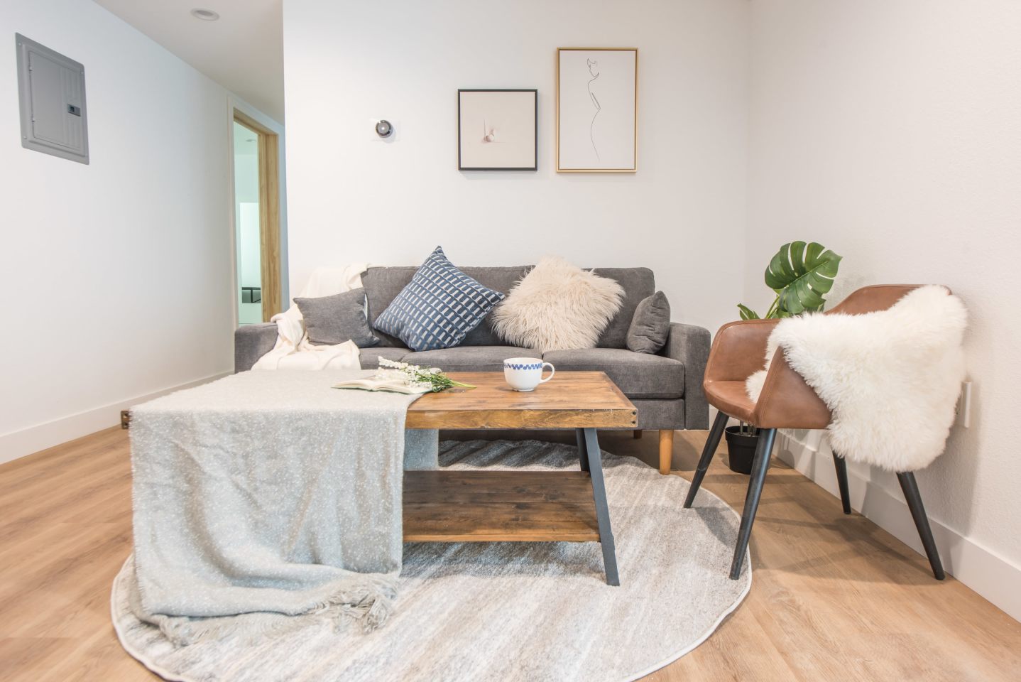 1664 W 37th Street - Co-Living Image 2