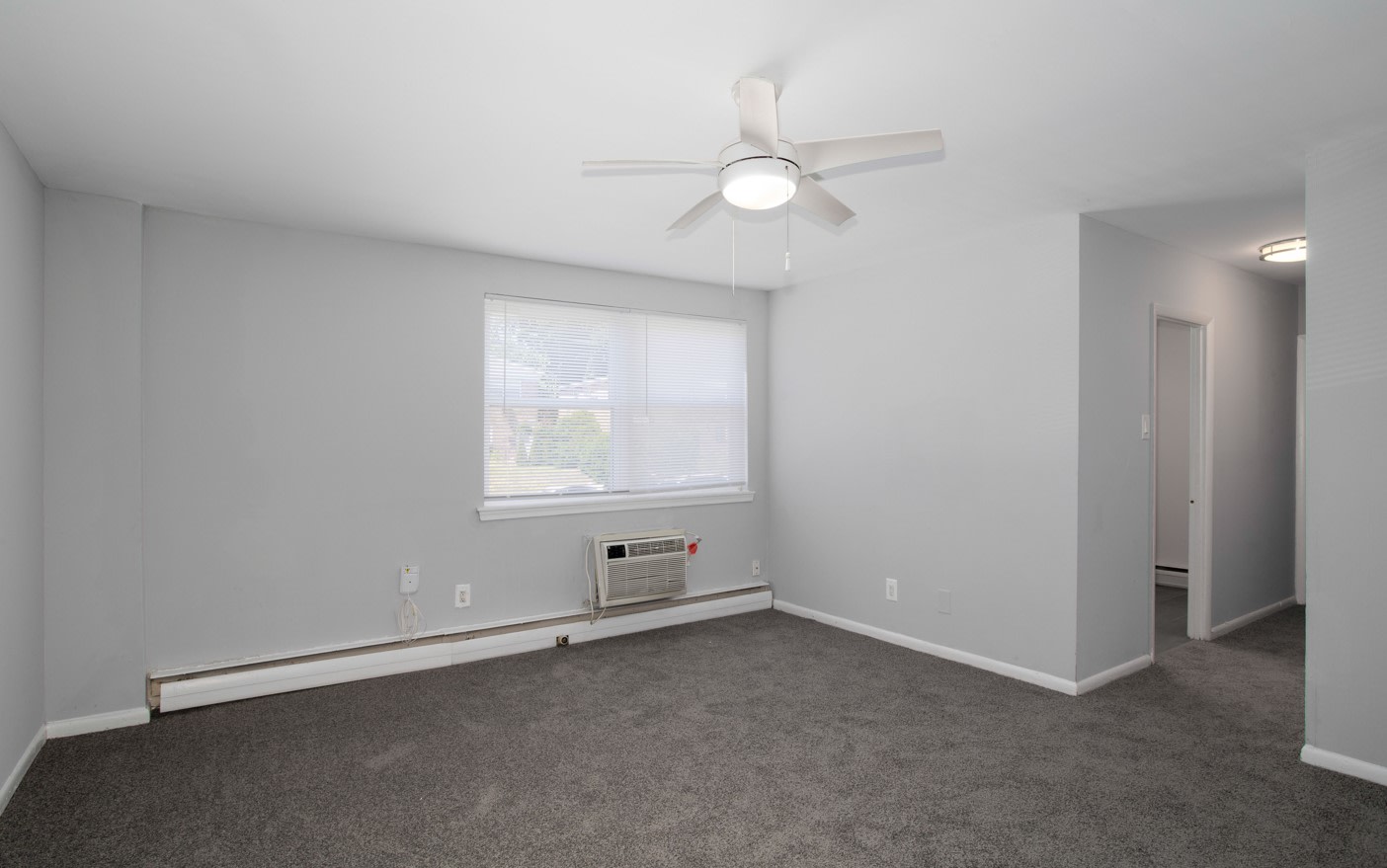 Ashley Court Apartments Image 12