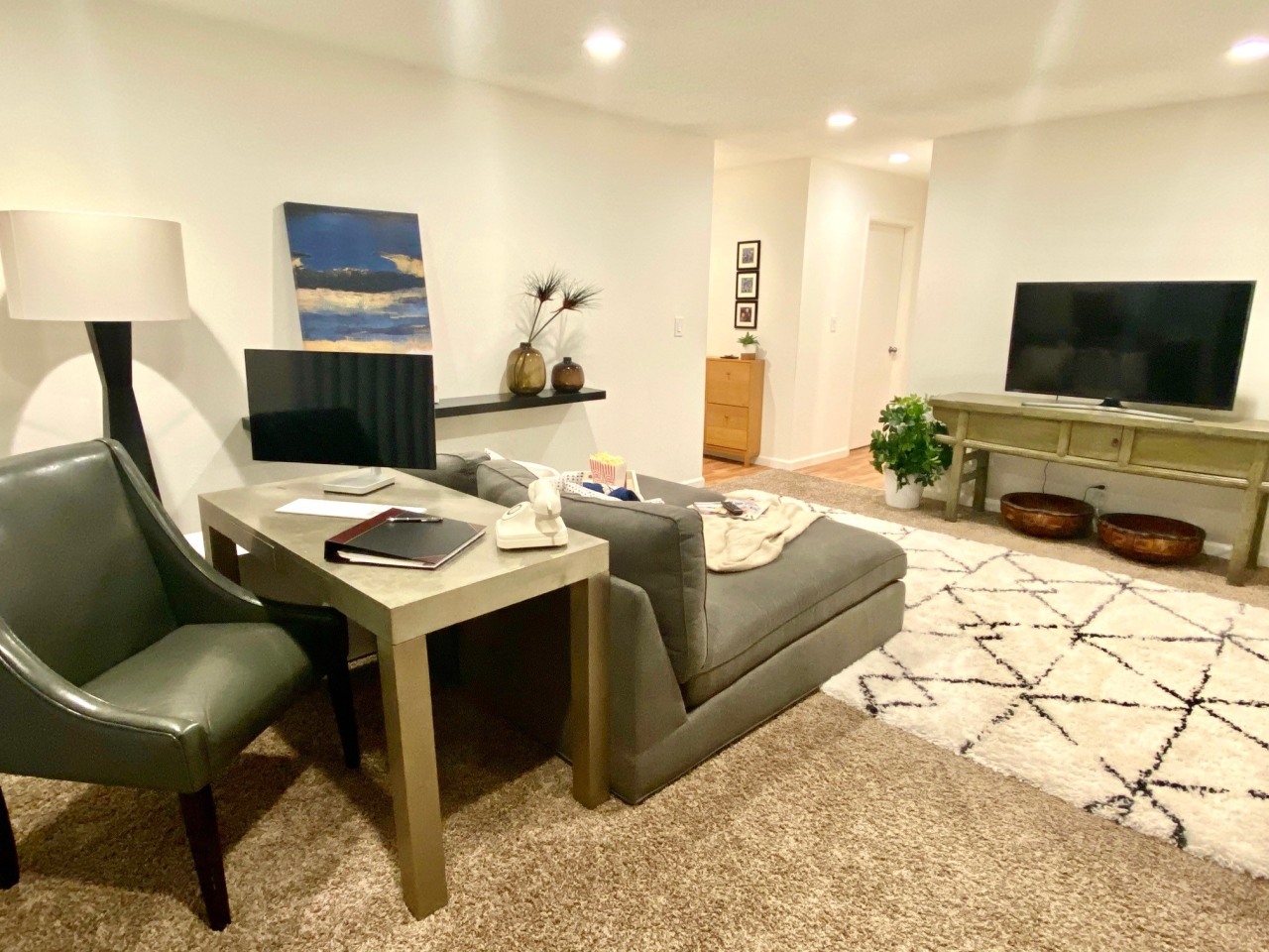 Lakeview Apartments Image 43
