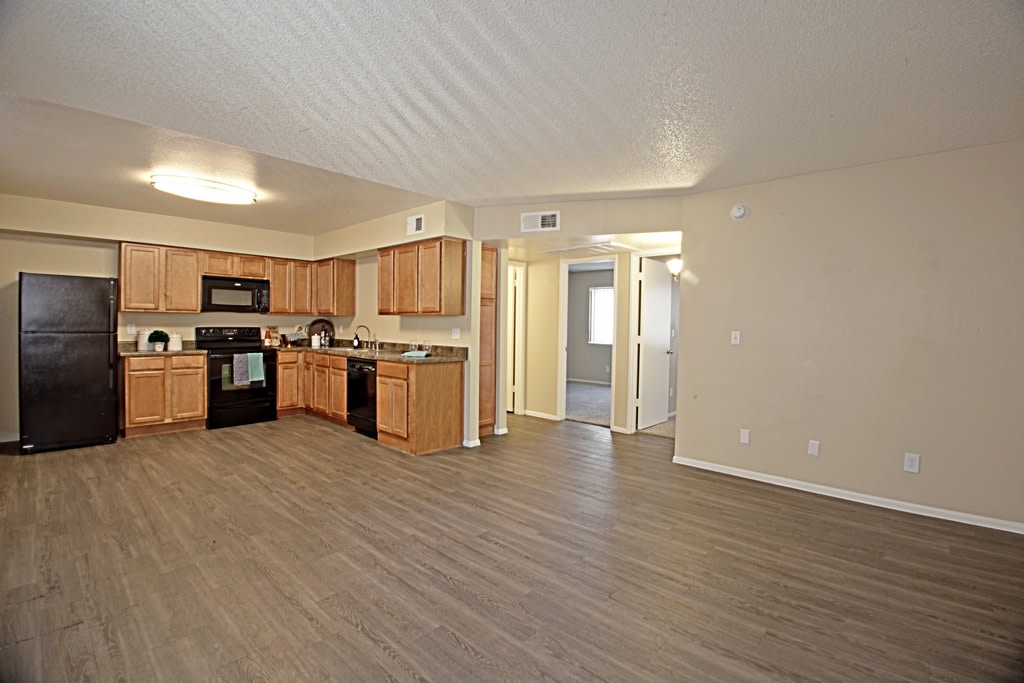 Vista Village Image 1