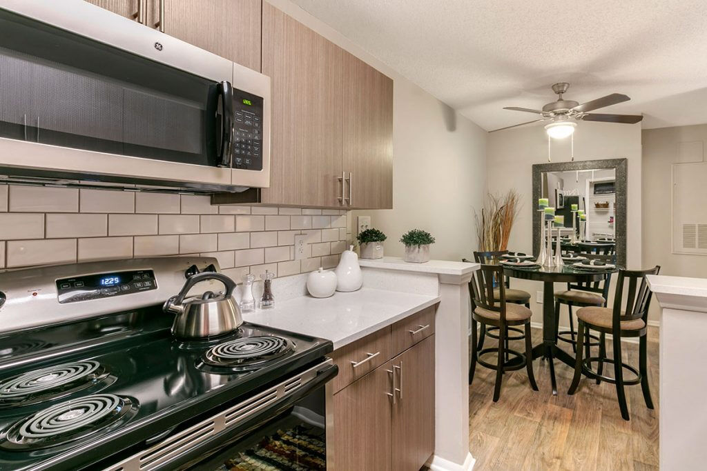 The Commons at University Square Apartments Image 12
