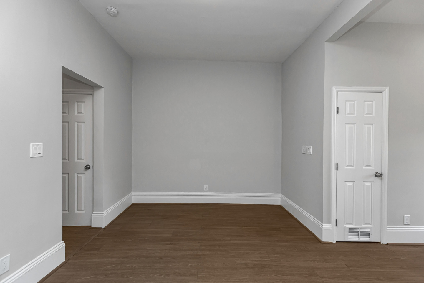 800 LYON Street Image 6